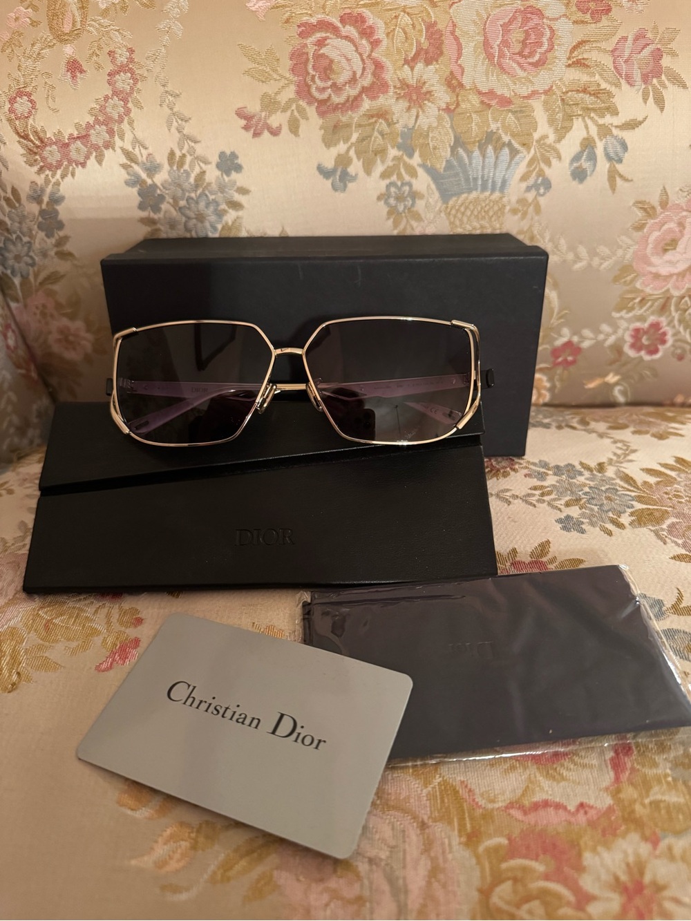 Christian Dior Metal ArchiDior S2U Sunglasses Gold - Picture 4 of 16